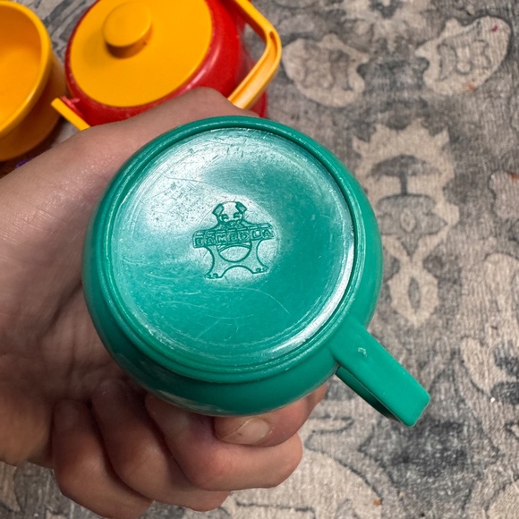 Vintage BAMBOLA made in Denmark kitchen set  Brighten up playtime with this colo - Picture 3 of 9